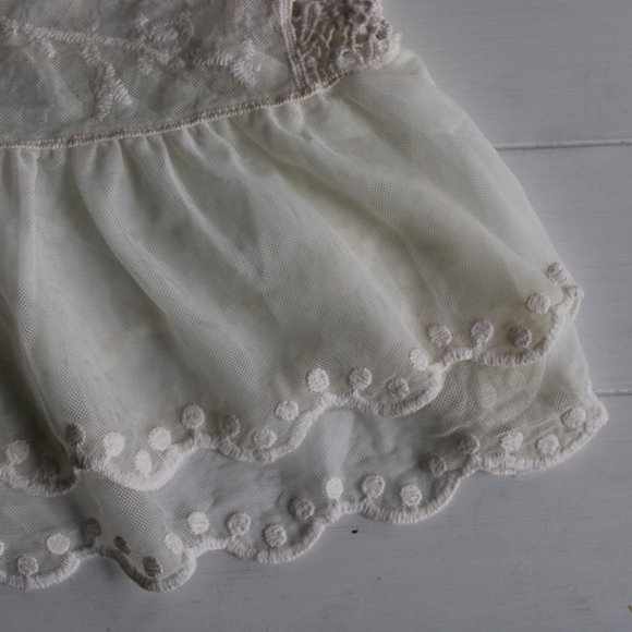 White Bohemian Sheer Lace Tank Top - Picture 5 of 6